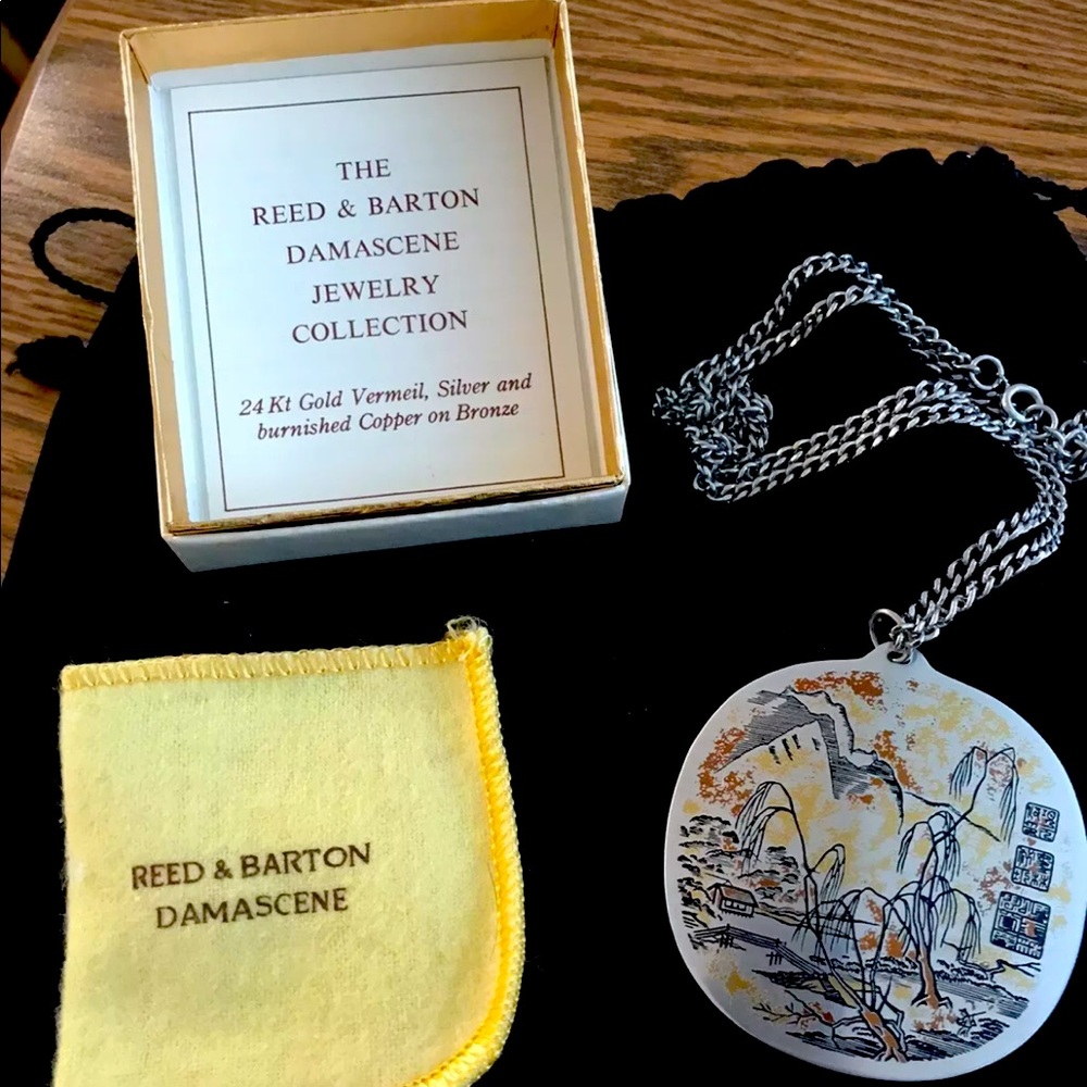 NWT Rare Vintage Reed & Barton 24k Gold Vermeil Pendant Necklace Asian Mountains